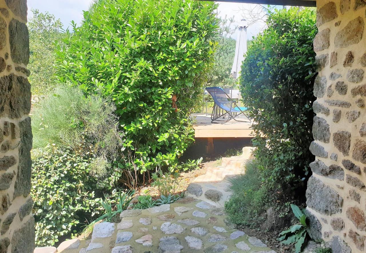 Le Petit Rias Gite Soleil Saint Maurice en Chalencon Exterior foto