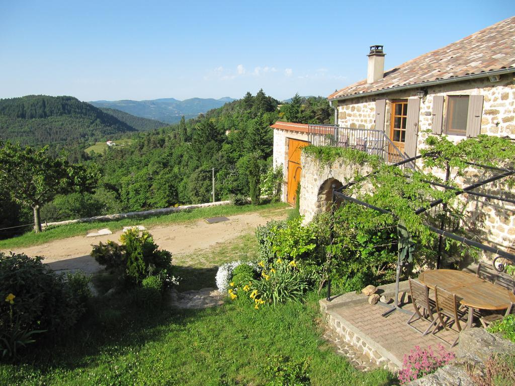 Le Petit Rias Gite Soleil Saint Maurice en Chalencon Exterior foto