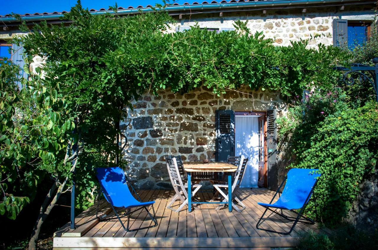 Le Petit Rias Gite Soleil Saint Maurice en Chalencon Exterior foto